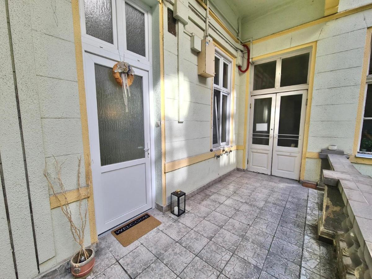 Ricky Apartment Budapest Luaran gambar