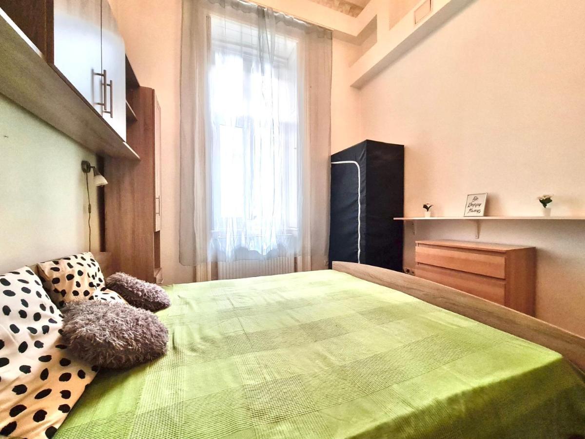 Ricky Apartment Budapest Luaran gambar